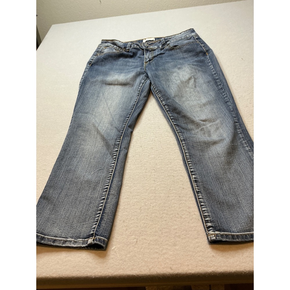 St. John's Bay Cropped Jeans Embroidered Pocket Blue Size 12 Capri Stretch‎